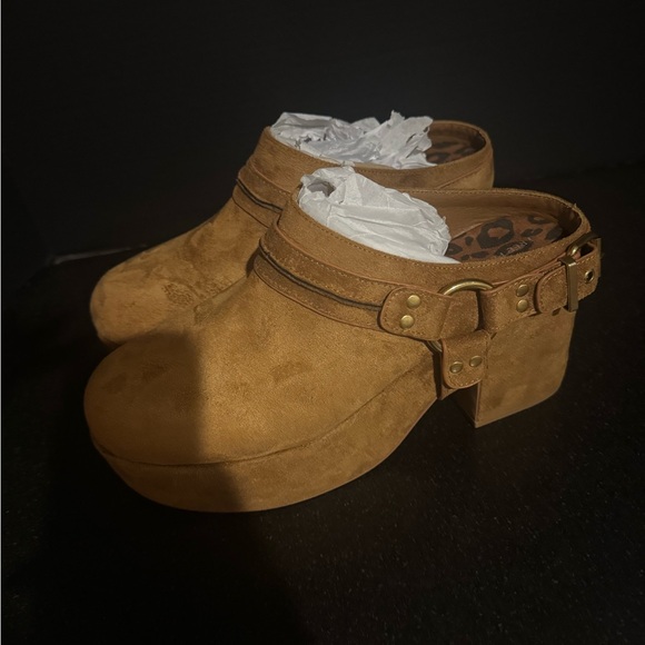 Free People Amalia Harness Clogs - Size 11 - Picture 8 of 13